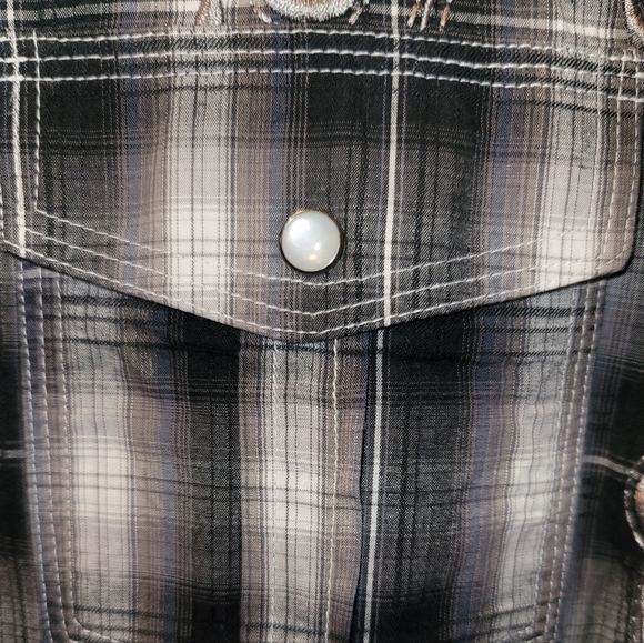 Brooks & Dunn Long Sleeve Western Shirt - Picture 5 of 10